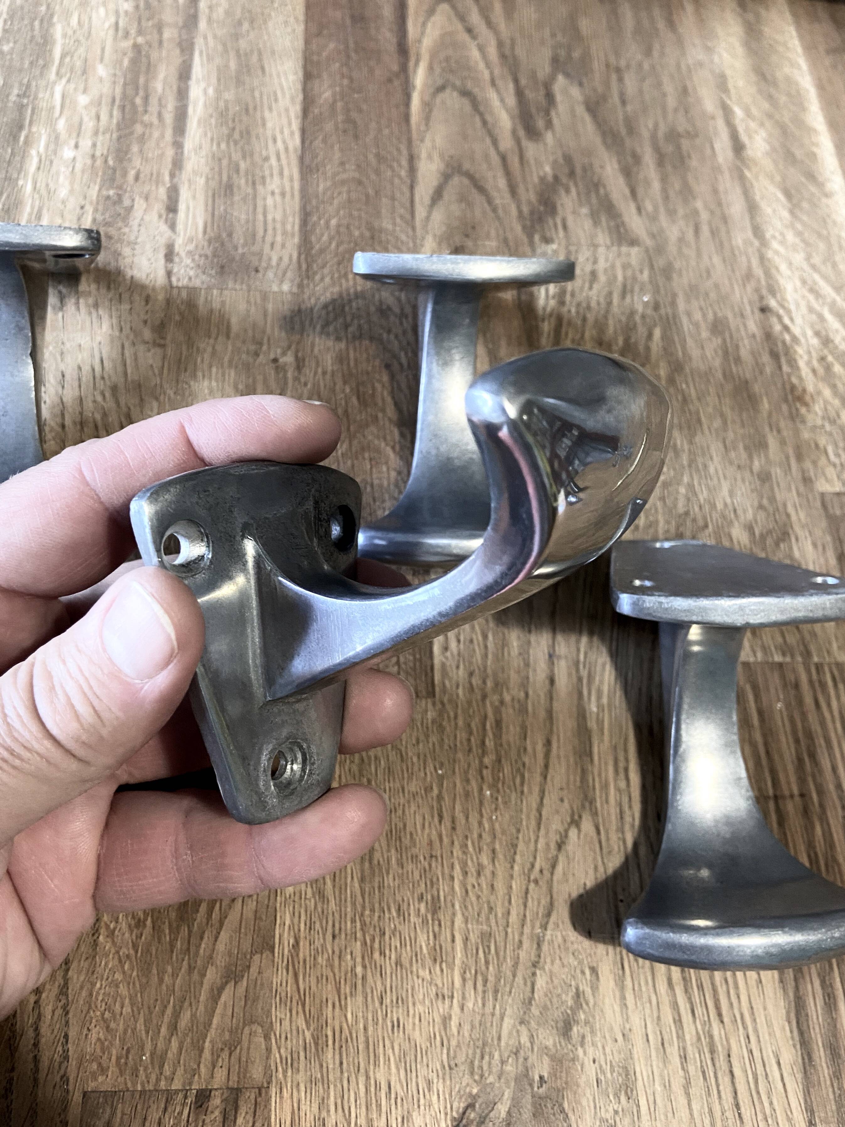 4 aluminium hooks + screws - school cloakroom community