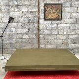 Daybed for Airborne