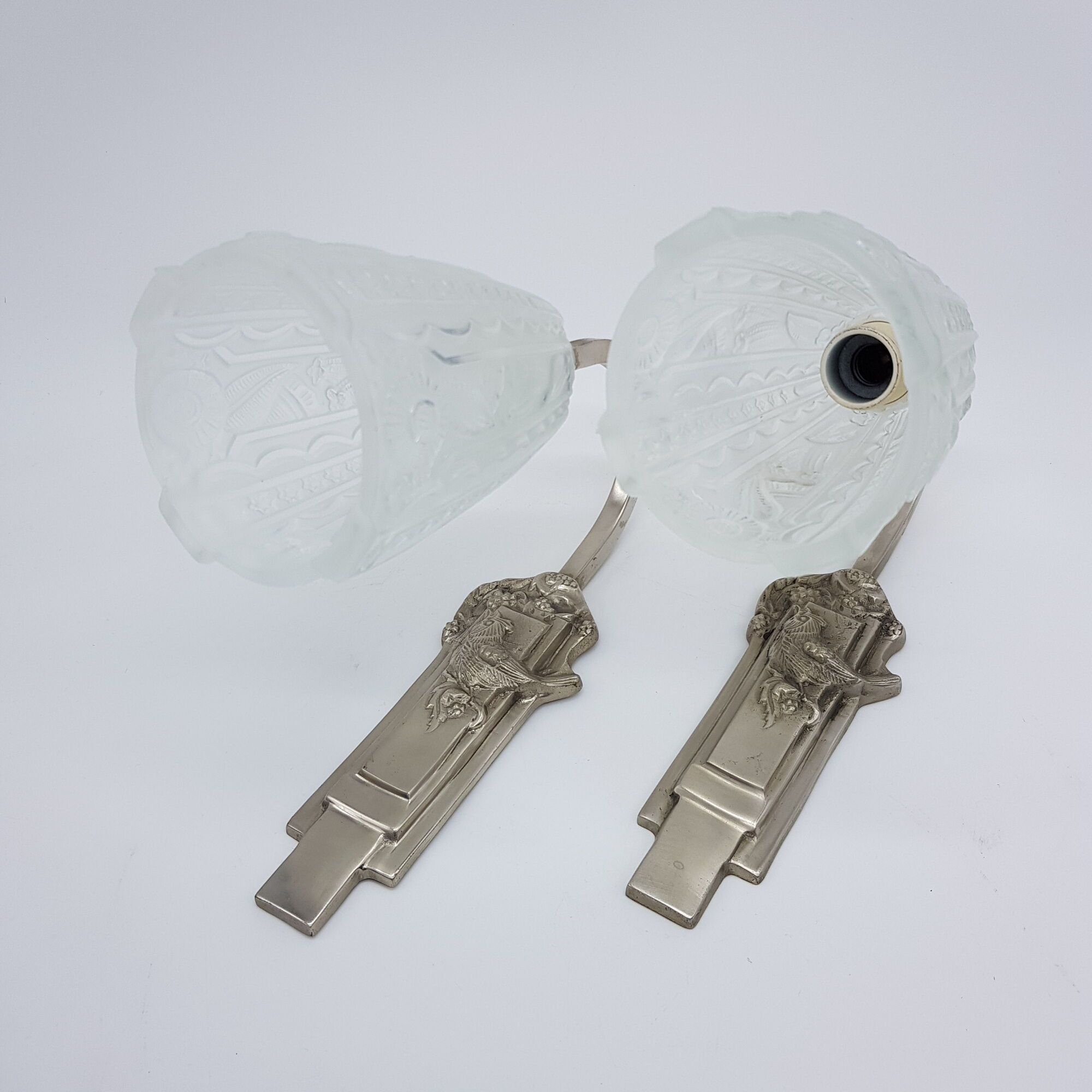 Pair of Art Deco style wall light of pressed glass