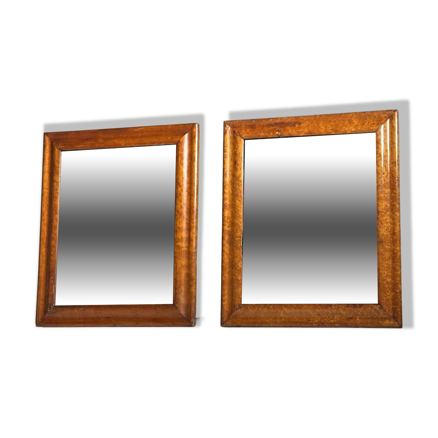 Set of 2 mirrors