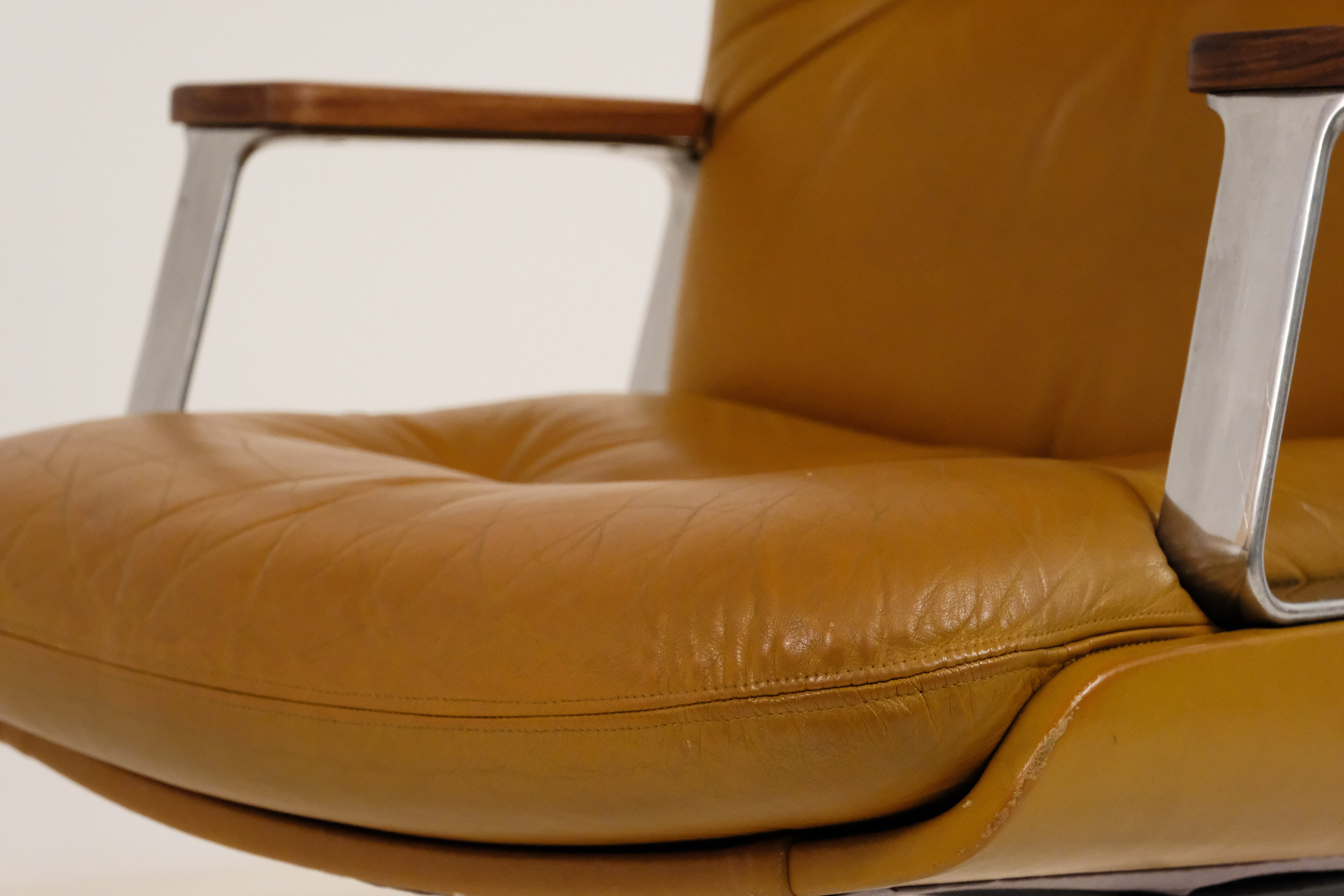 Vaghi leather, aluminium and teak office chair 1970s