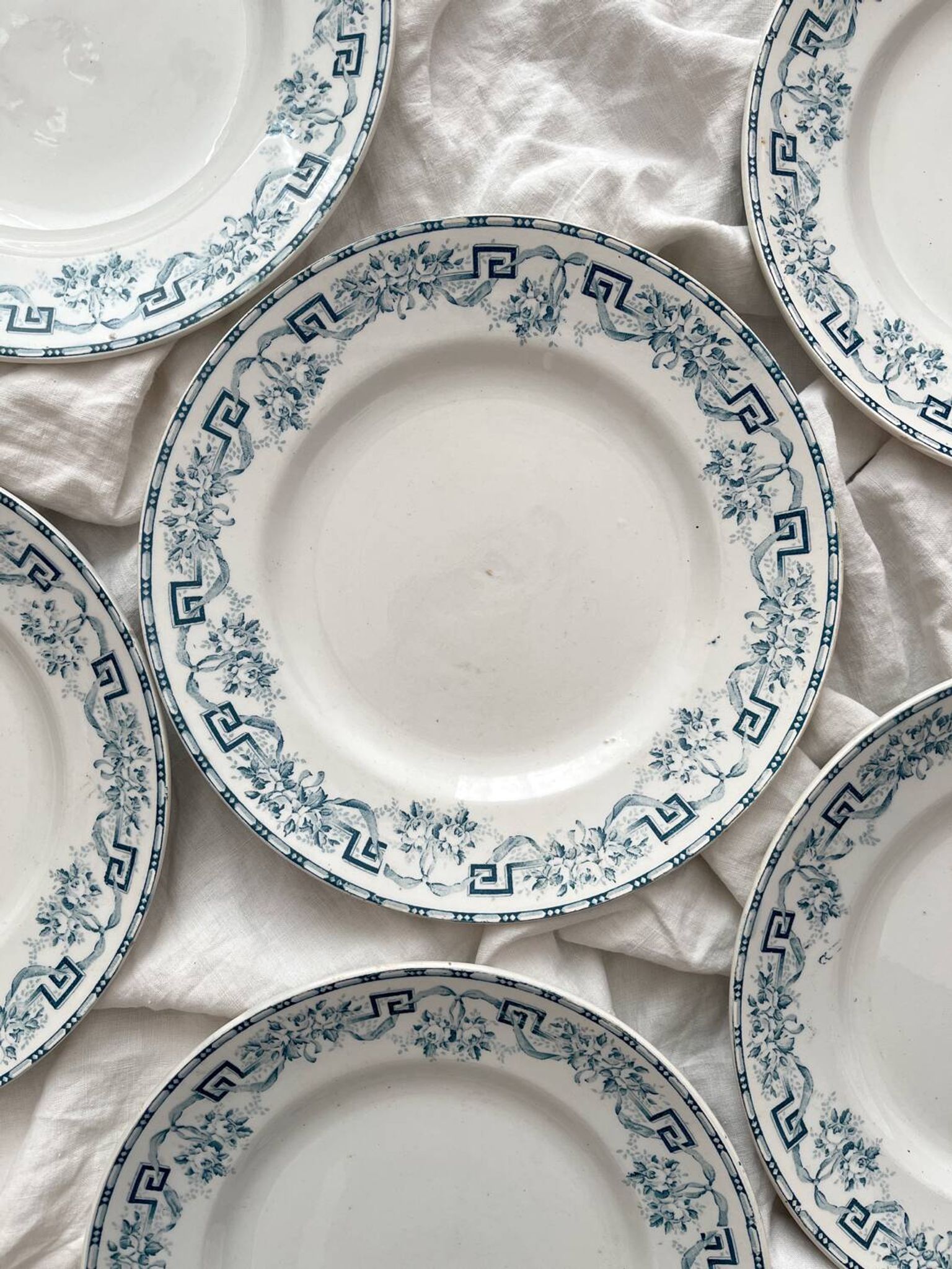6 assiettes plates en terre de fer « Athènes » Saint Amand et Hamage