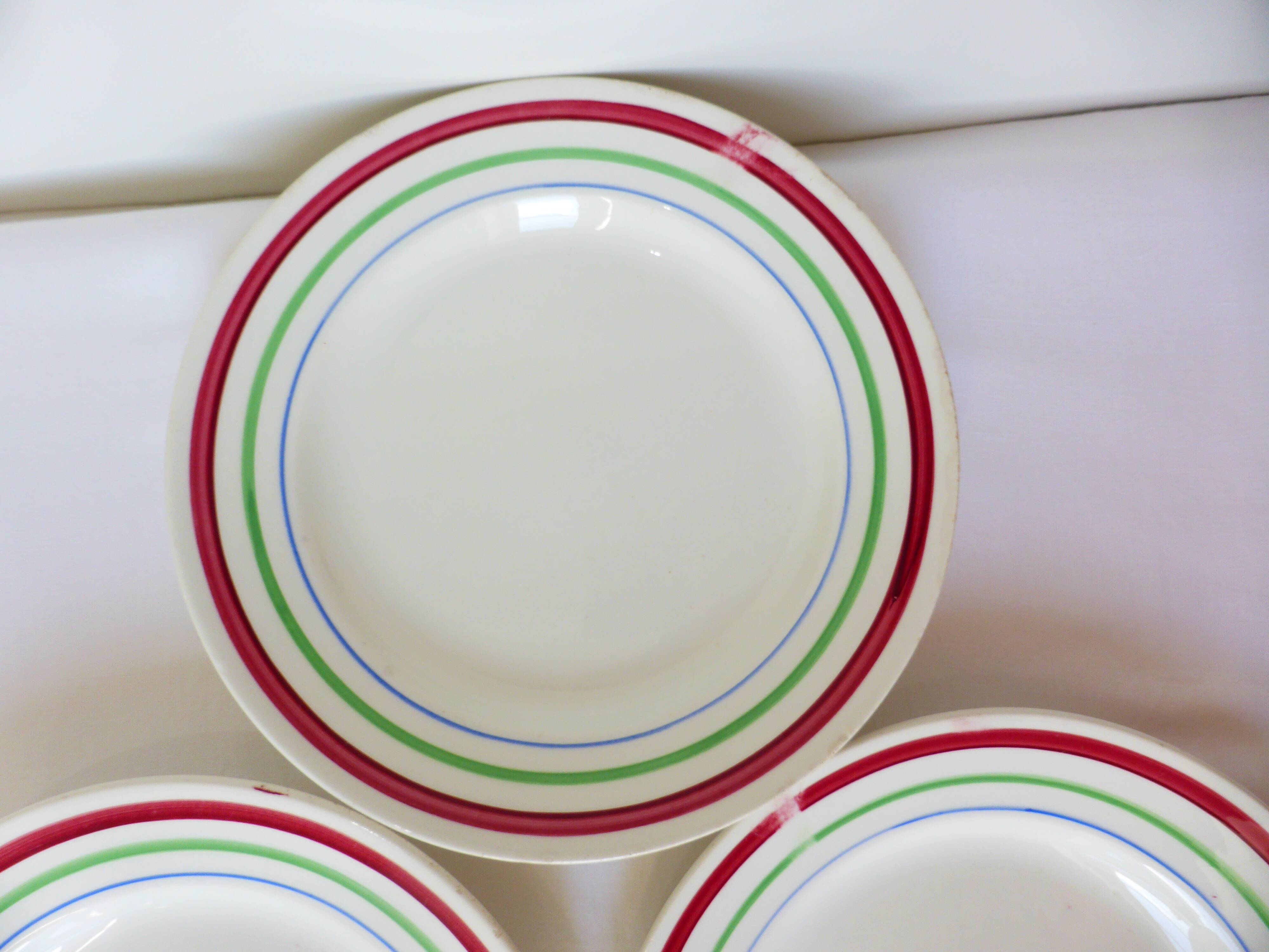 3 vintage porcelain dinner plates 220534
