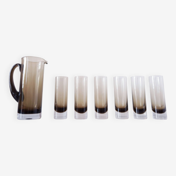 Lot de 6 verres et leur carafe en verre fumé gris 1970