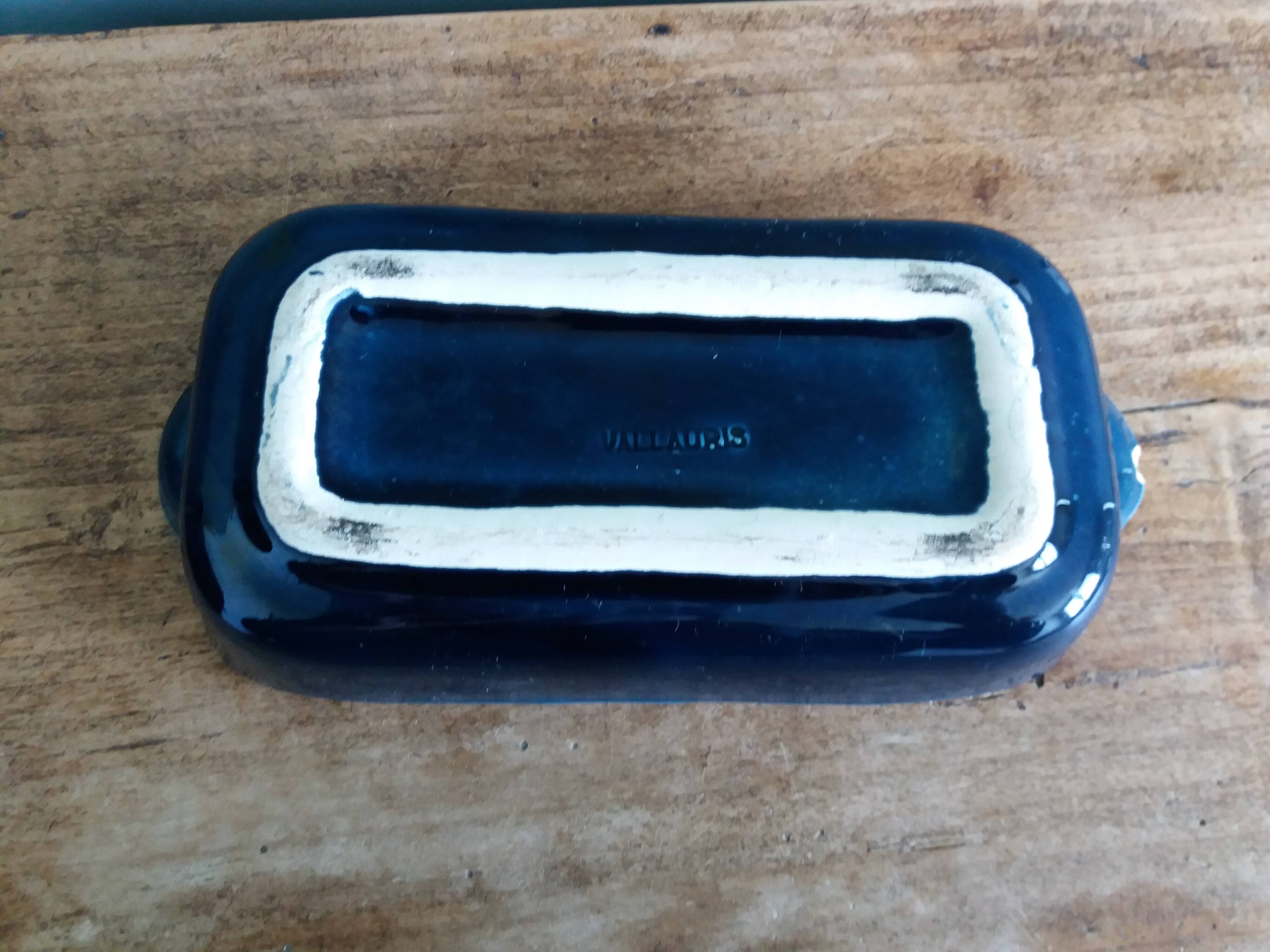 Vallauris stamped pocket emptier in flamed stoneware