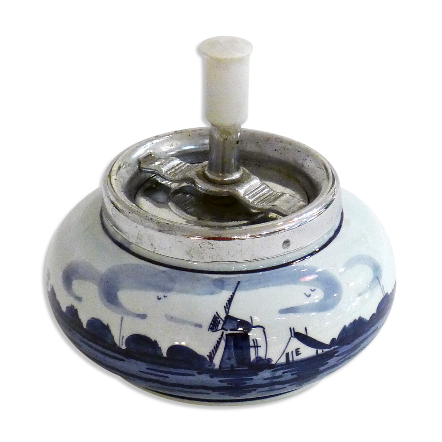 Blue Delft ashtray with lid