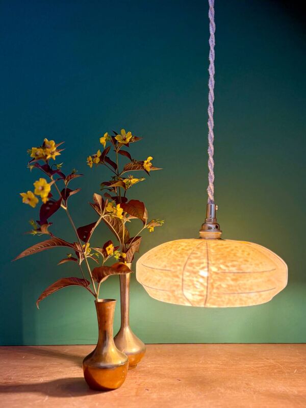 Suspension abat-jour vintage art déco en verre de Clichy jaune et lise