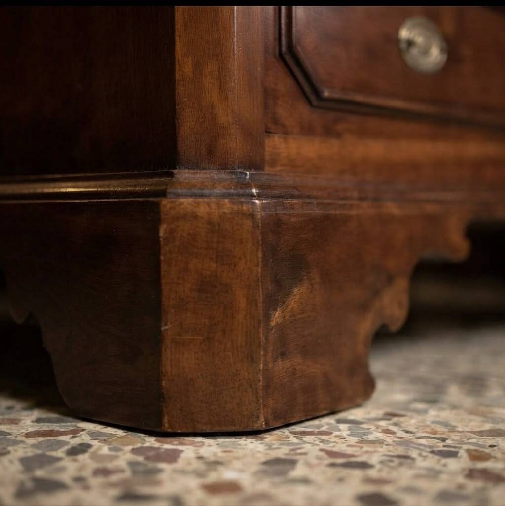 Bureau abattant noyer massif post-1850