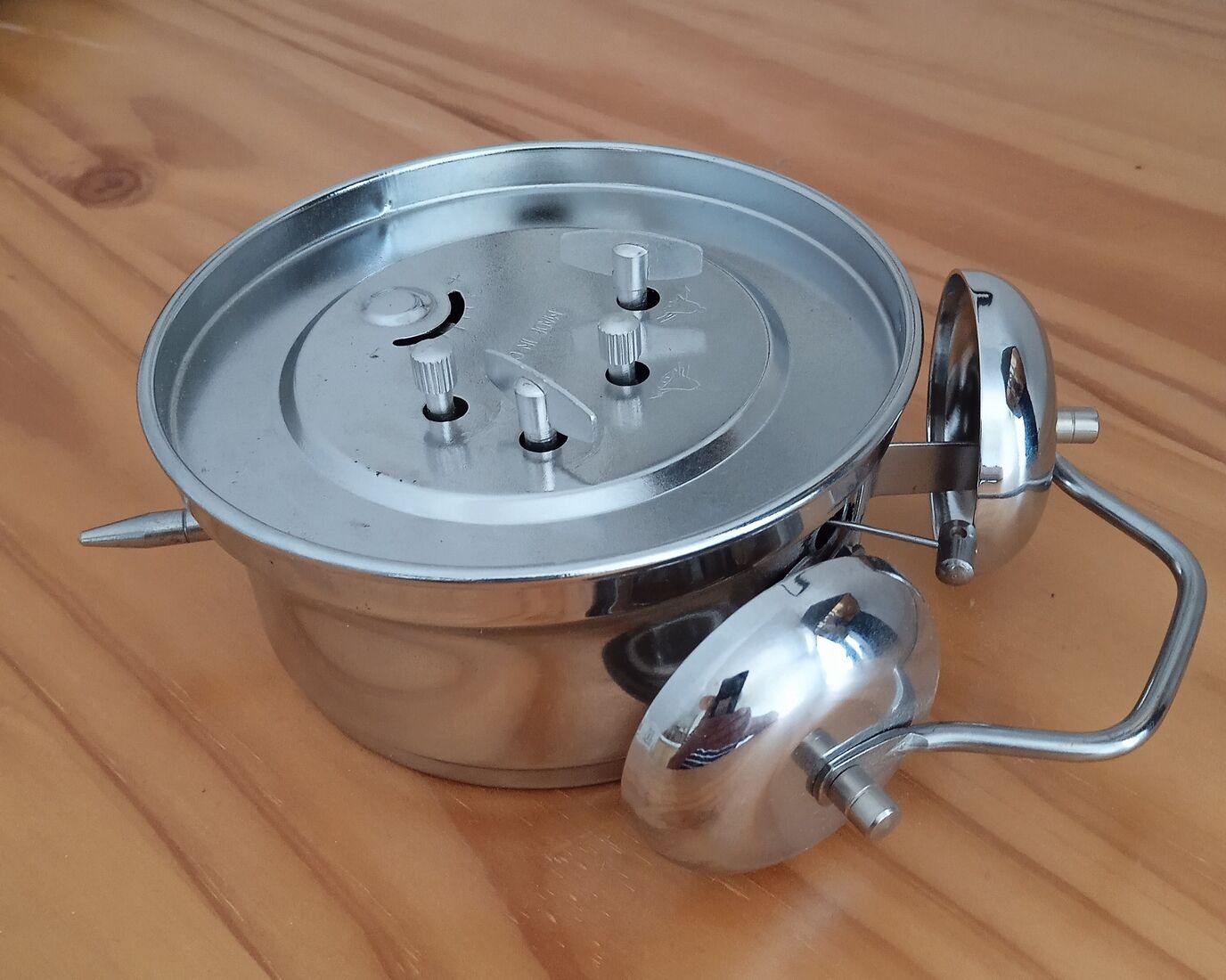 Vintage Matinal mechanical alarm clock