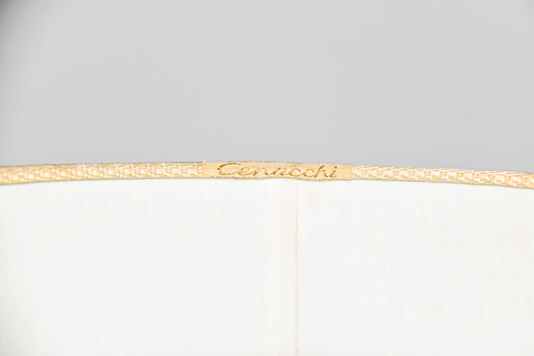 Lampe Cenacchi surdimensionnée beige et or. Vers 1980.