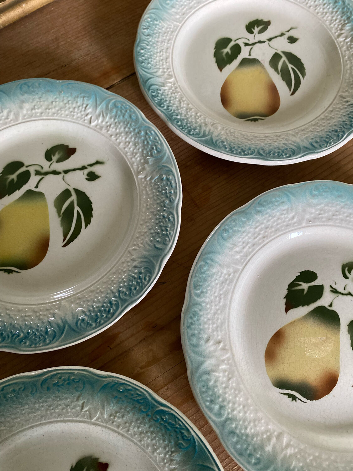 Set of 6 Clairefontaine Graves pear slip plates