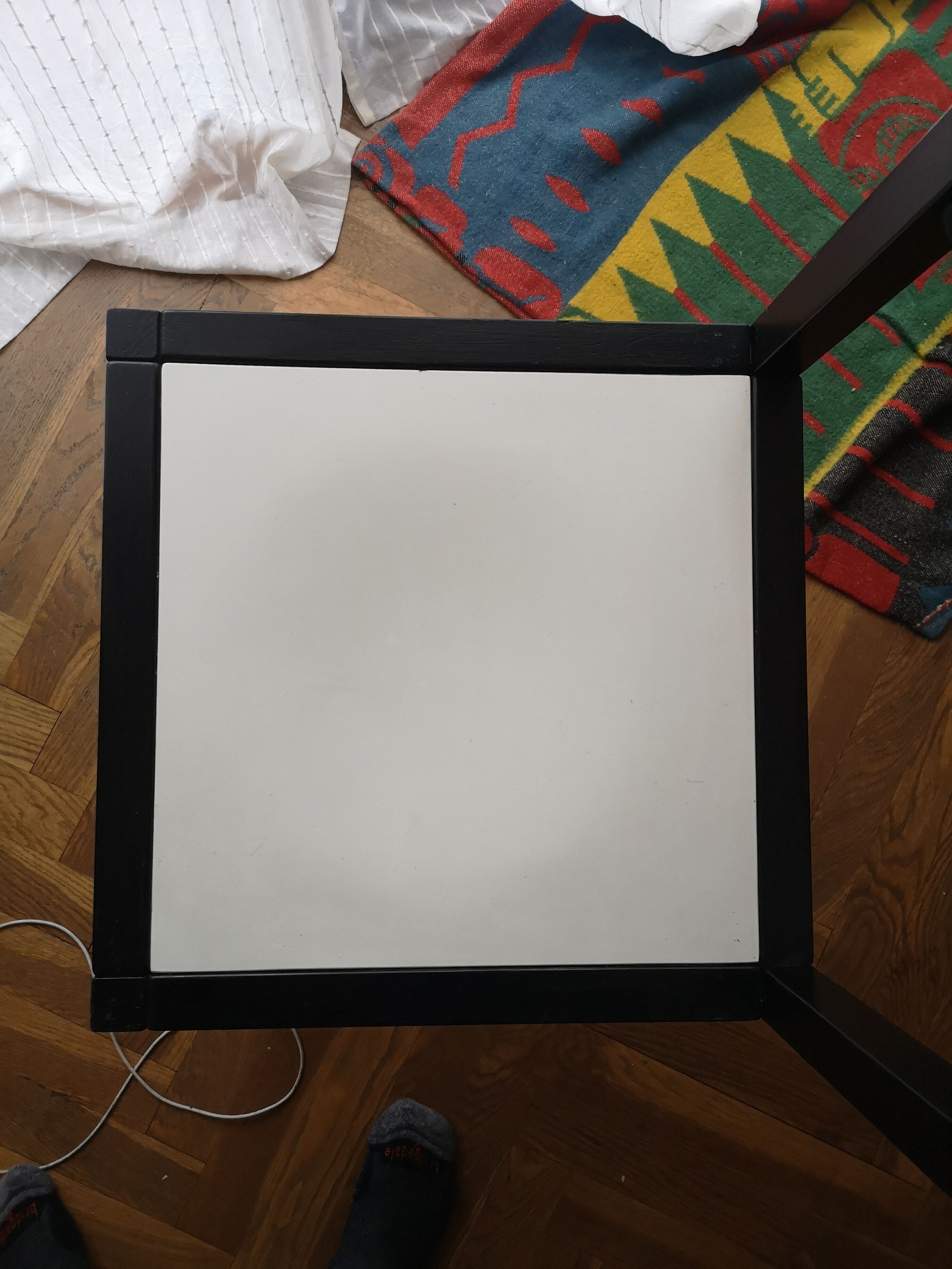 Ensemble de 6 chaises à manger noir et blanc du milieu du siècle