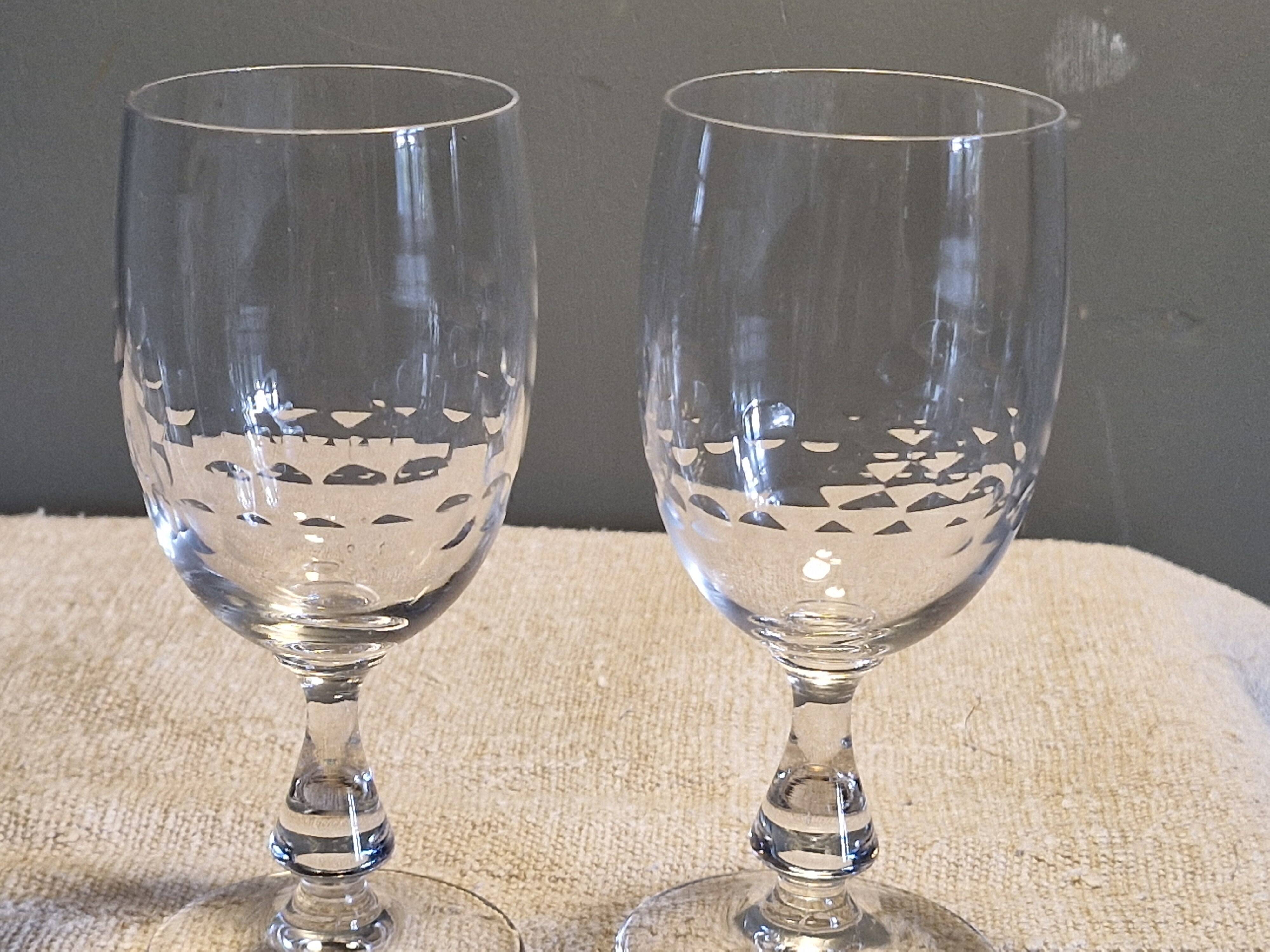 2 antique Baccarat crystal wine glasses, scales model, 1920s/30s