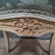 Pouf laqué blanc style Louis XV