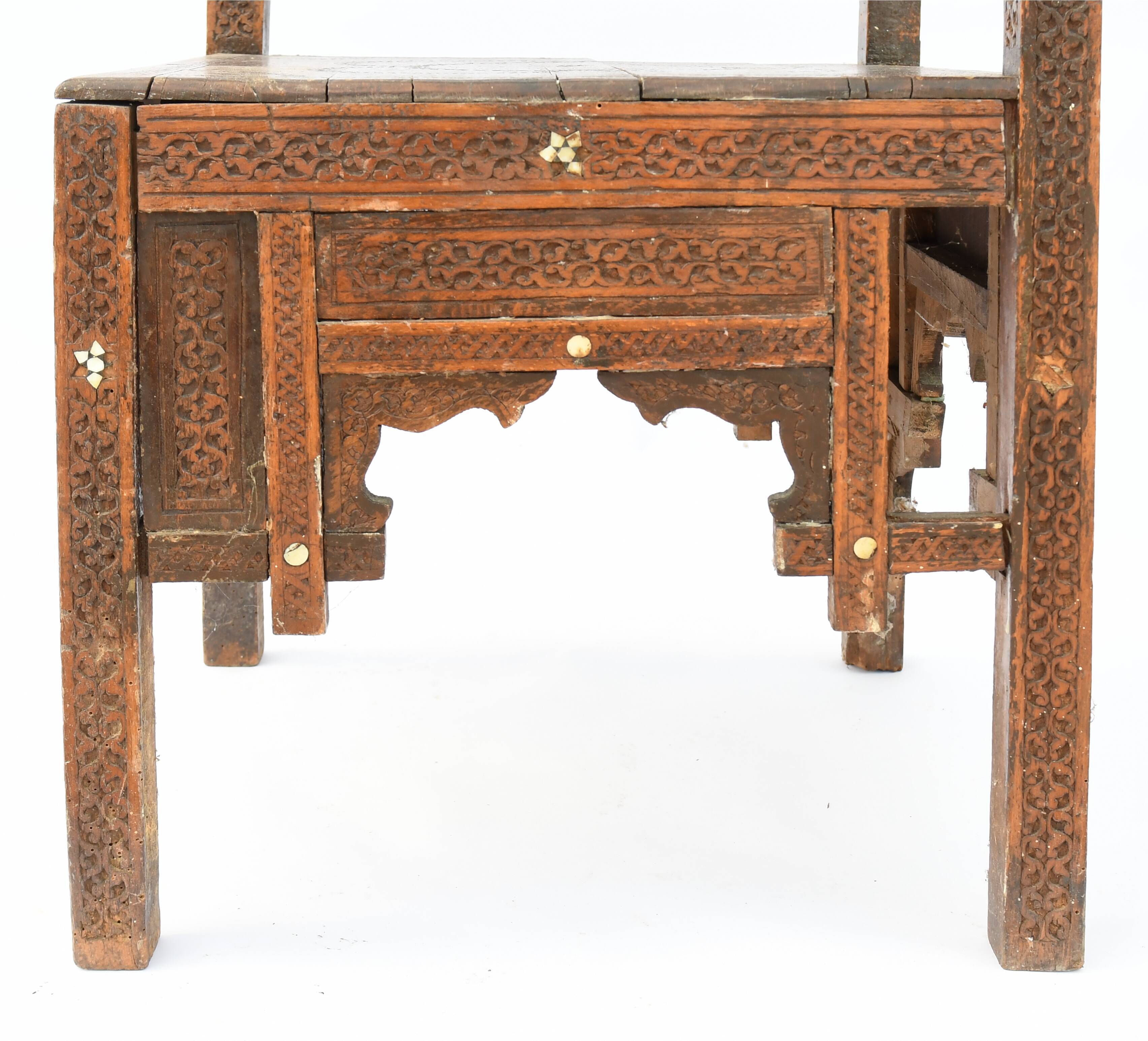Oriental corner armchair