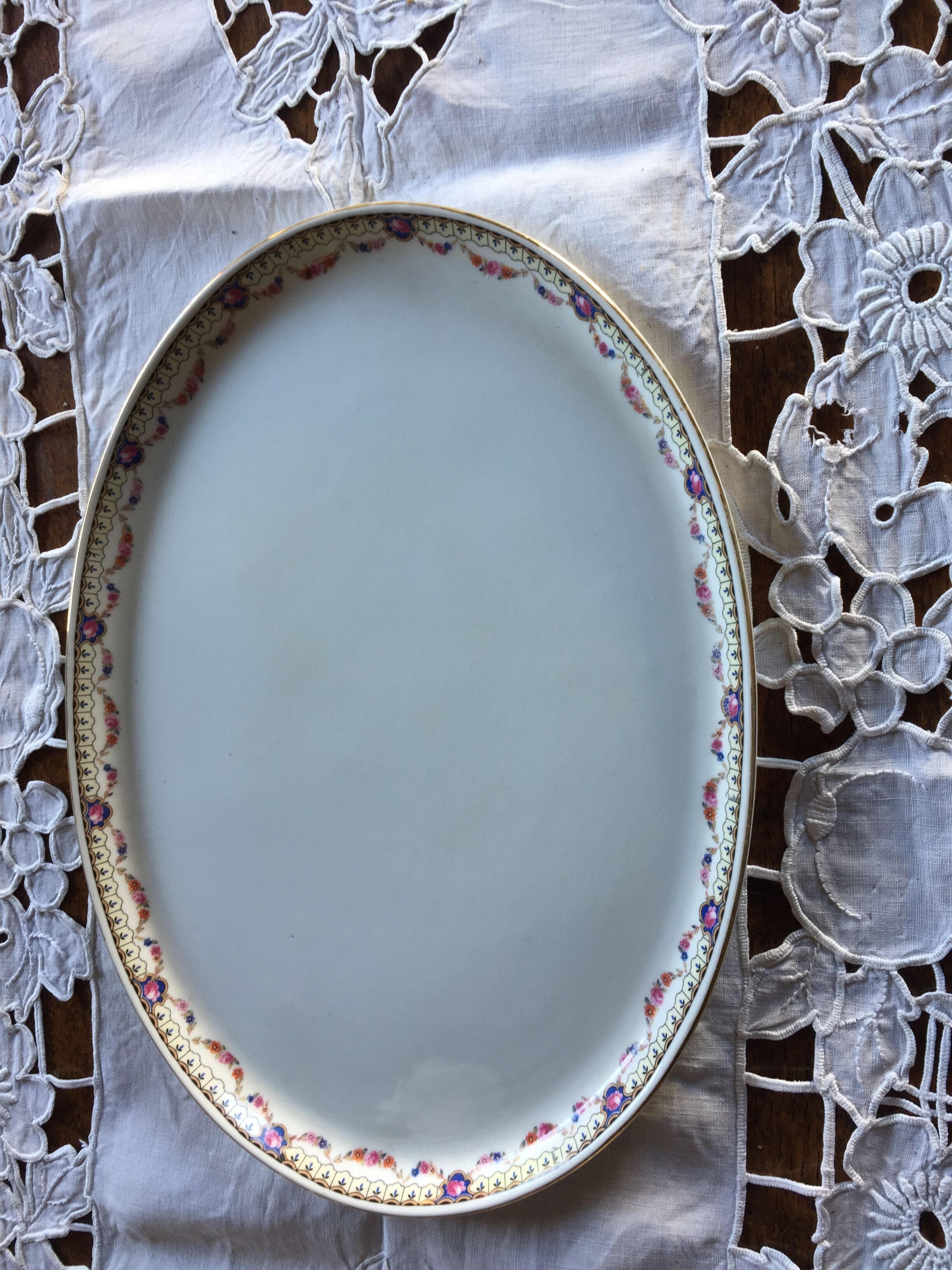 Oval porcelain dish with flower decoration