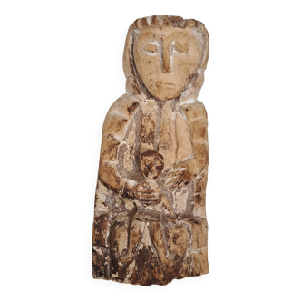 Sculpture of the Virgin in Majesty
