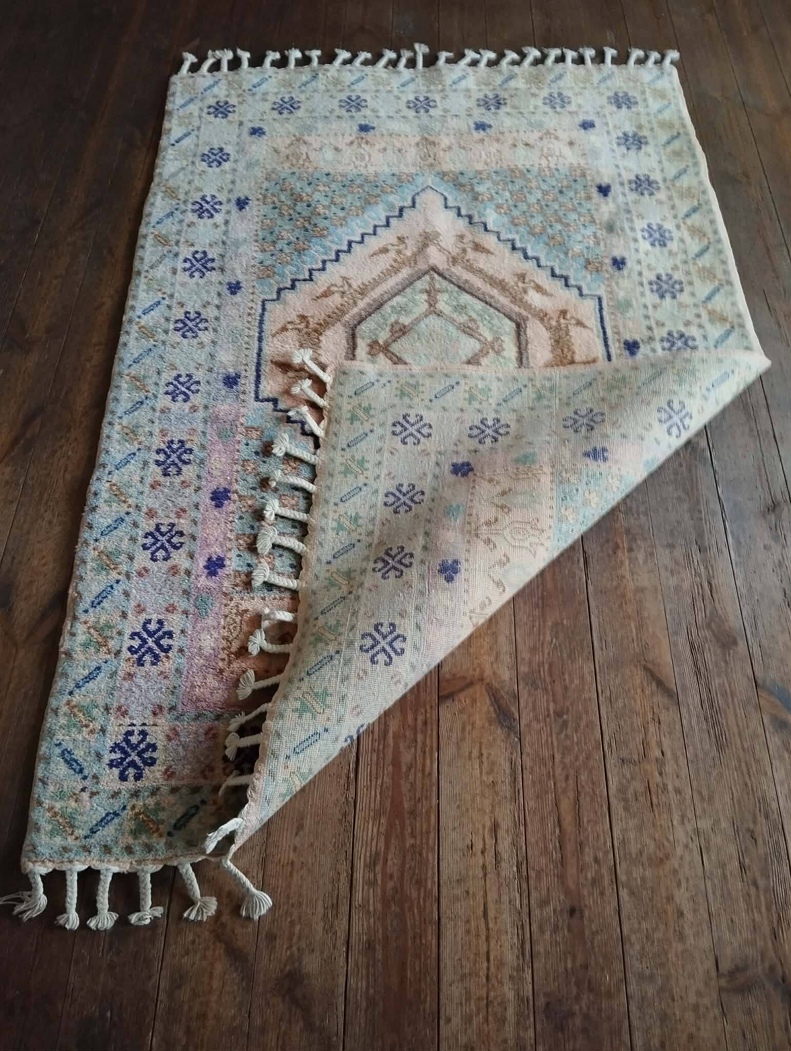 Handmade Berber rug Rabat 176x117