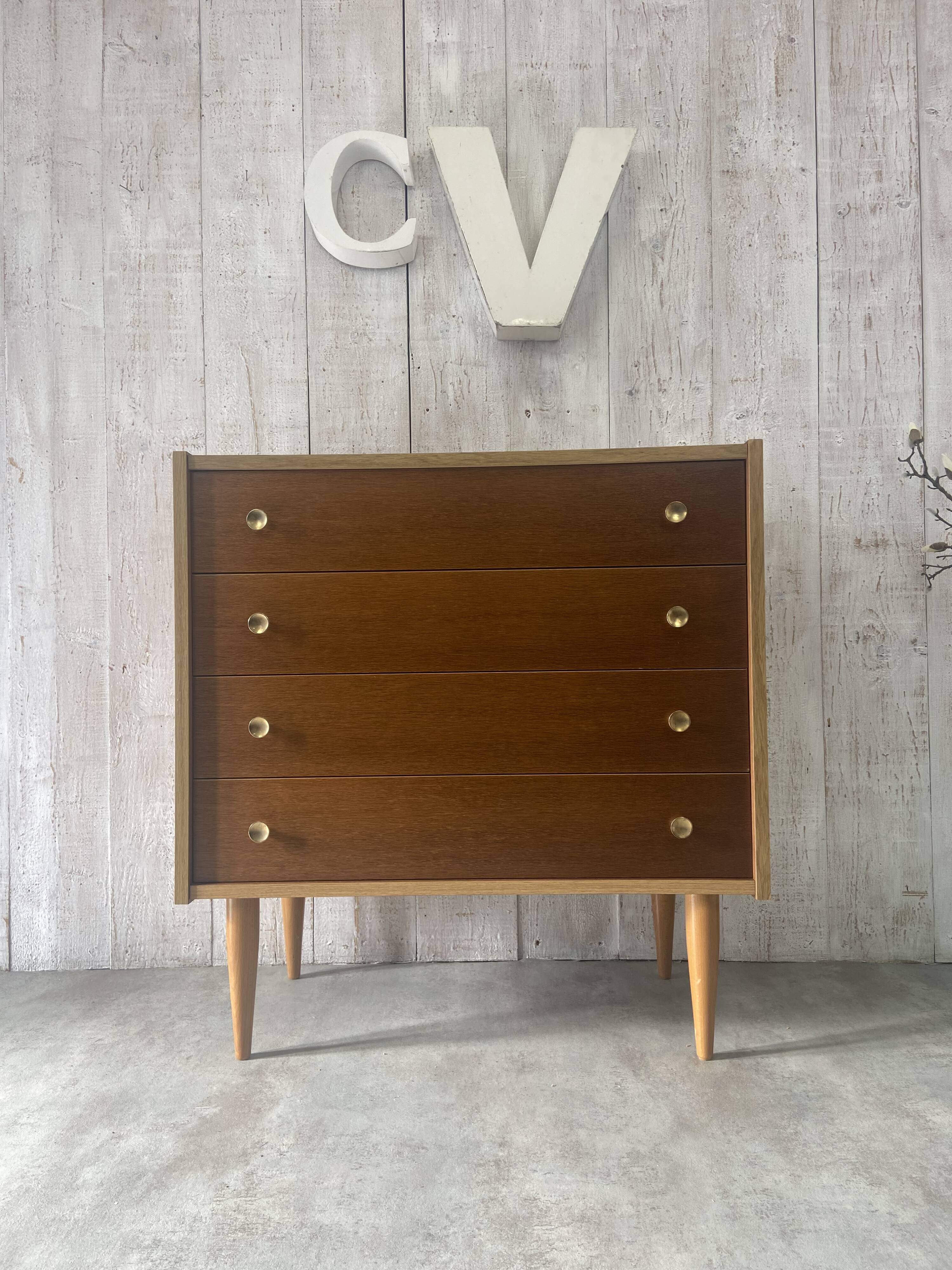Commode vintage