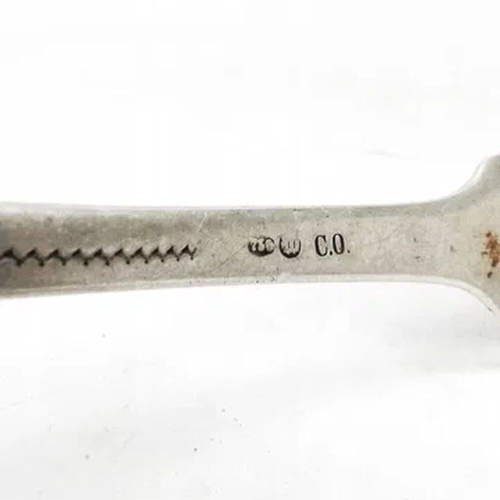 Cuillère en argent classique, Allemagne, années 1900.