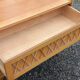 Vintage chest of drawers in light oak and rattan with tapered legs, 3 drawers from the 1950s.