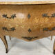 Commode de style louis XV