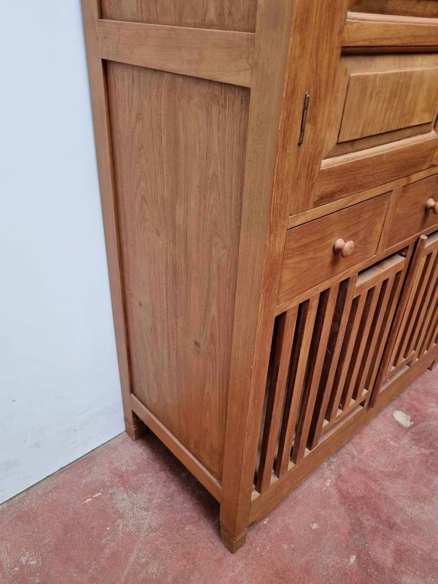 Meuble d'appoint original