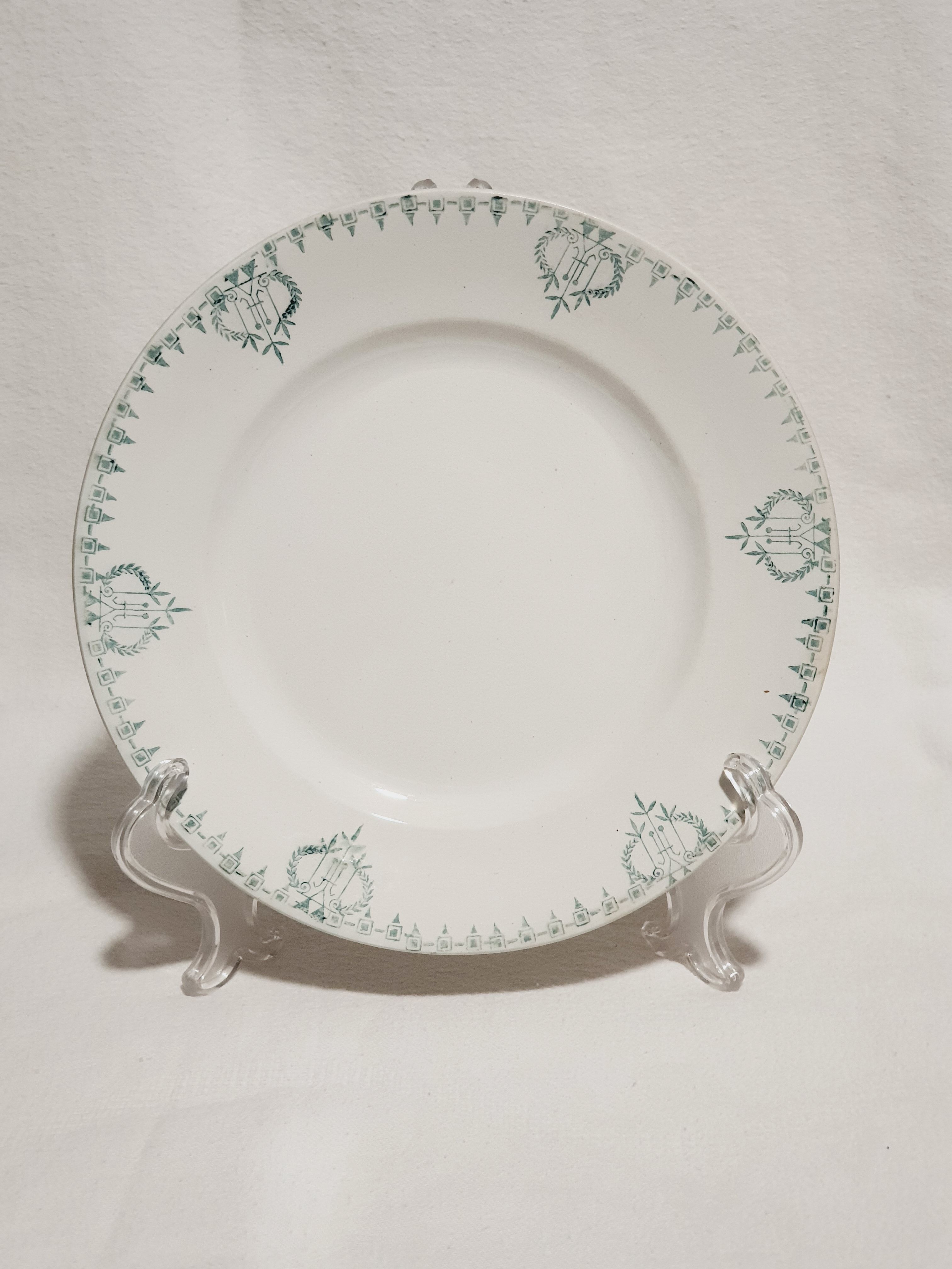 Lot of 10 flat plates made of iron earth