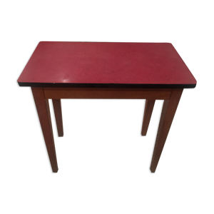Table d’appoint en - formica rouge
