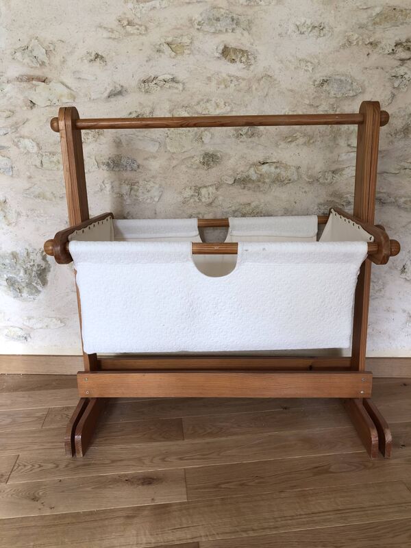 Berceau bébé vintage scandinave