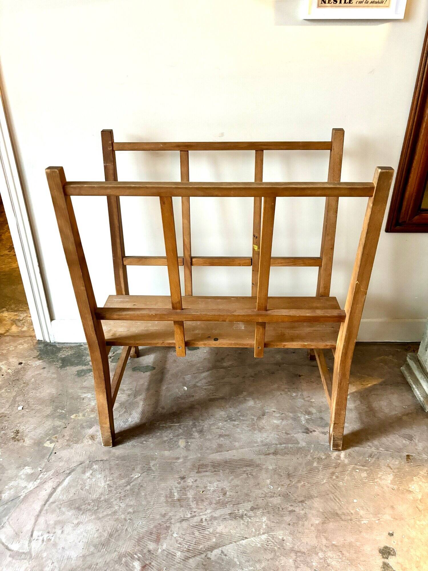 Wooden drawing board holder