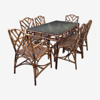 Rattan and bamboo dining room