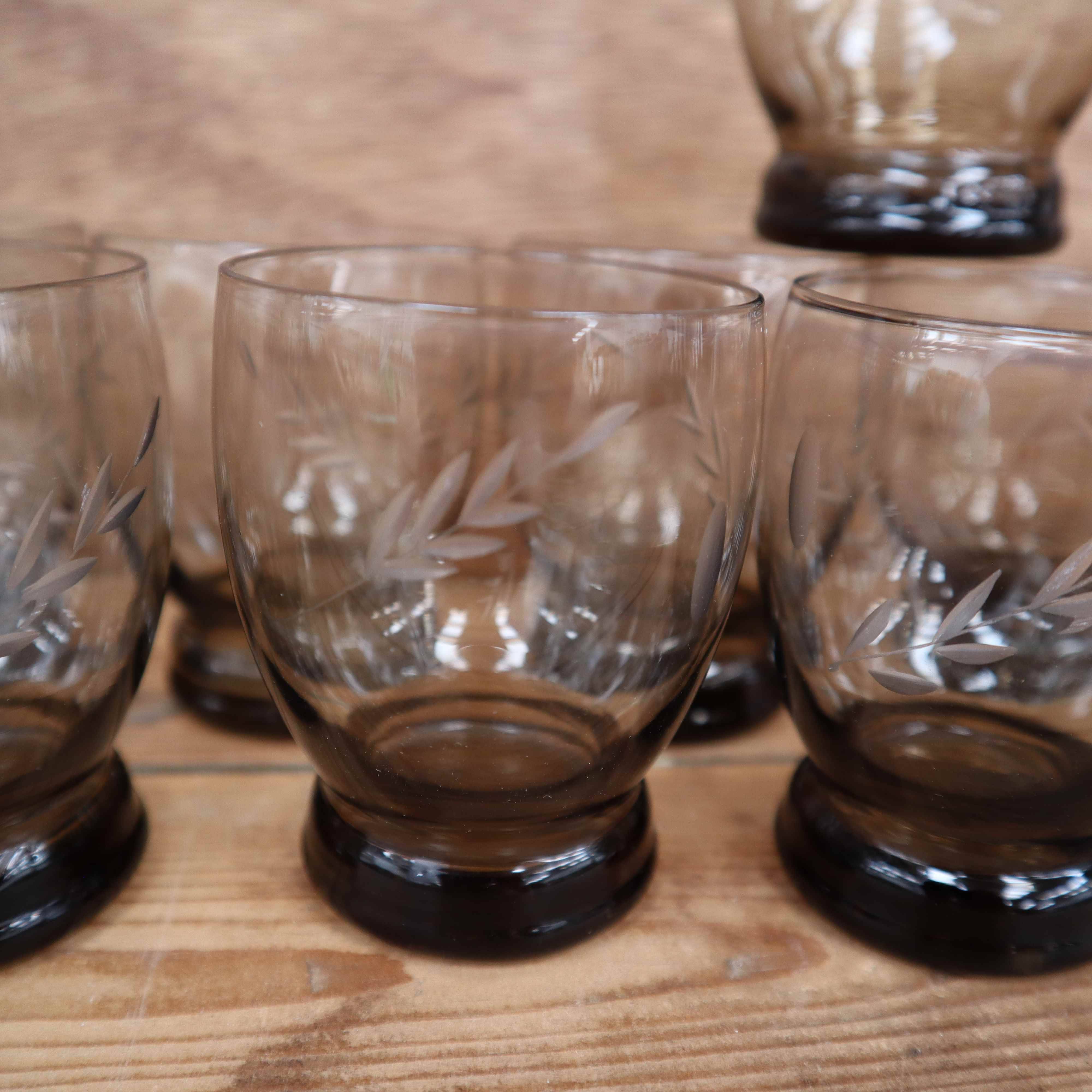 Set of 8 vintage transparent brown wheat ear chiseled glasses