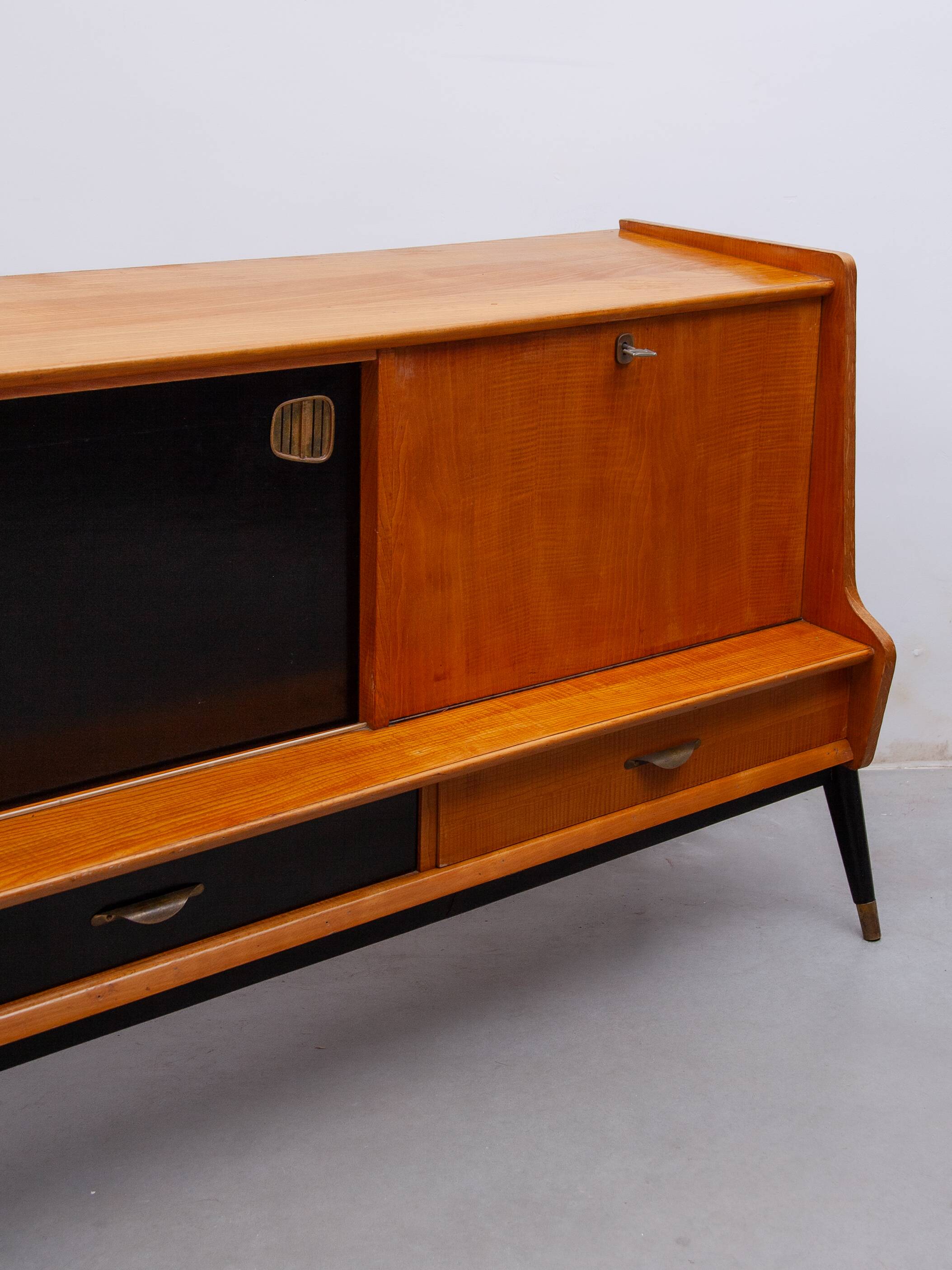 Oswald Vermaercke Sideboard with Black and White Sliding Doors, 1950s for V