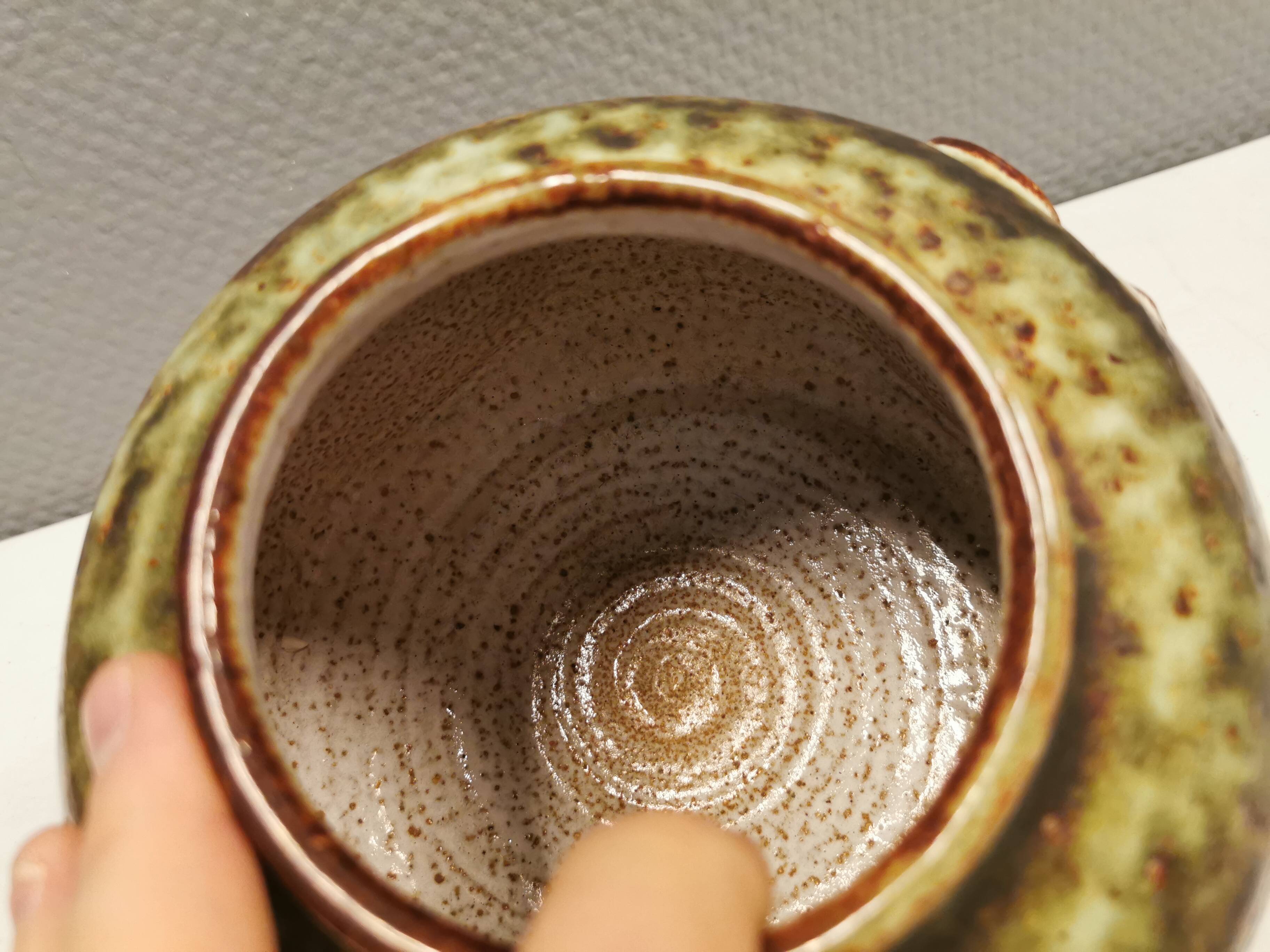 Beautiful vase from Danish Kingo Ceramics (Signature KK) 1980s. signed on the bottom.