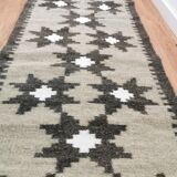 Double-sided handmade wool carpet 180x63cm