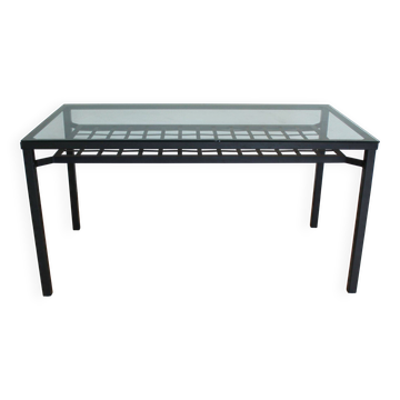 Table en verre et métal noir – design sobre et contemporain