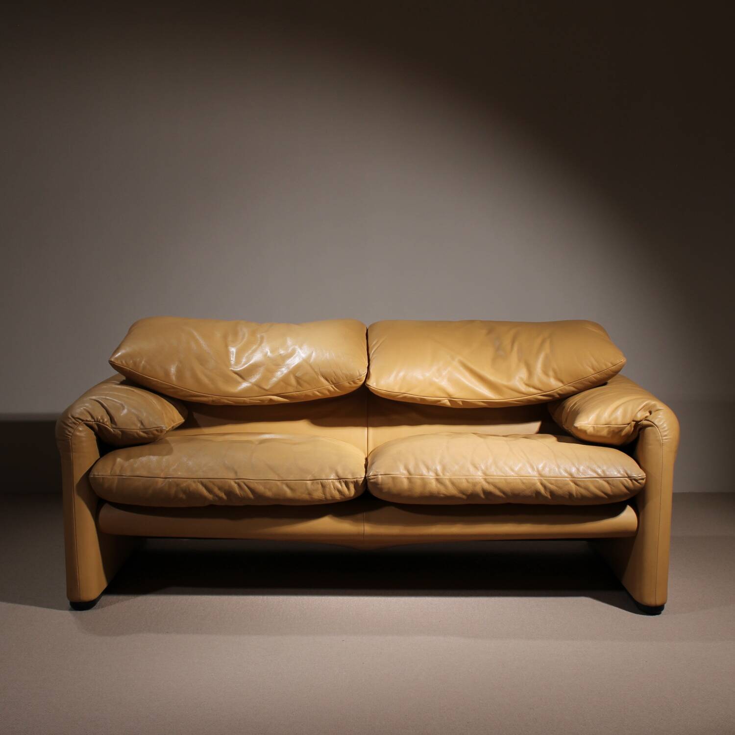 Leather Seating Group ‚Maralunga‘ by Vico Magistretti for Cassina