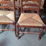 Ensemble de six chaises dossier à barreau