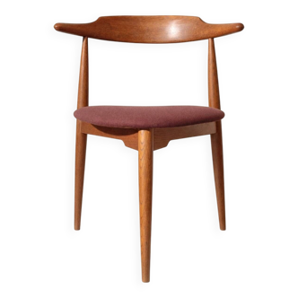 Tripod chair Heart Hans Wegner Fritz Hansen