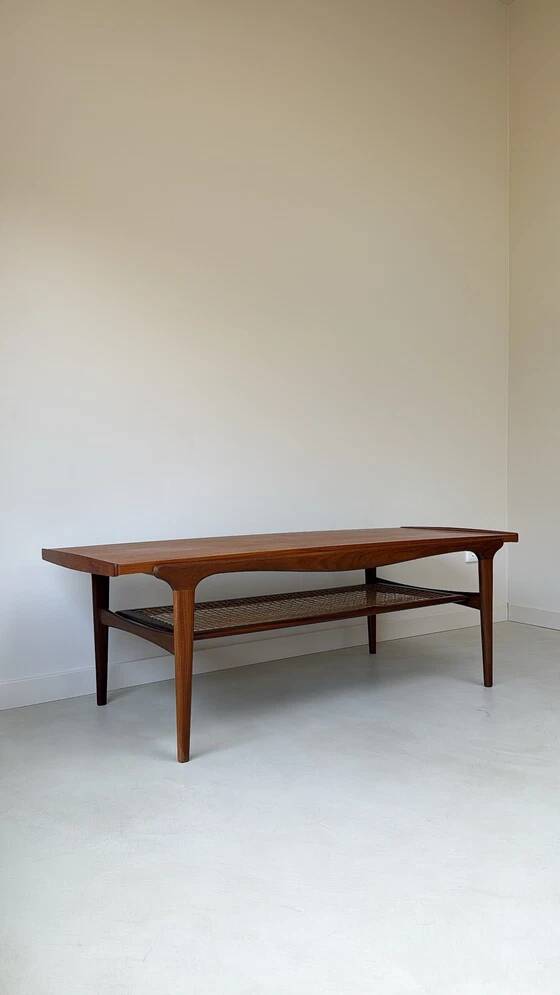 Vintage wooden coffee table with reversible Formica top