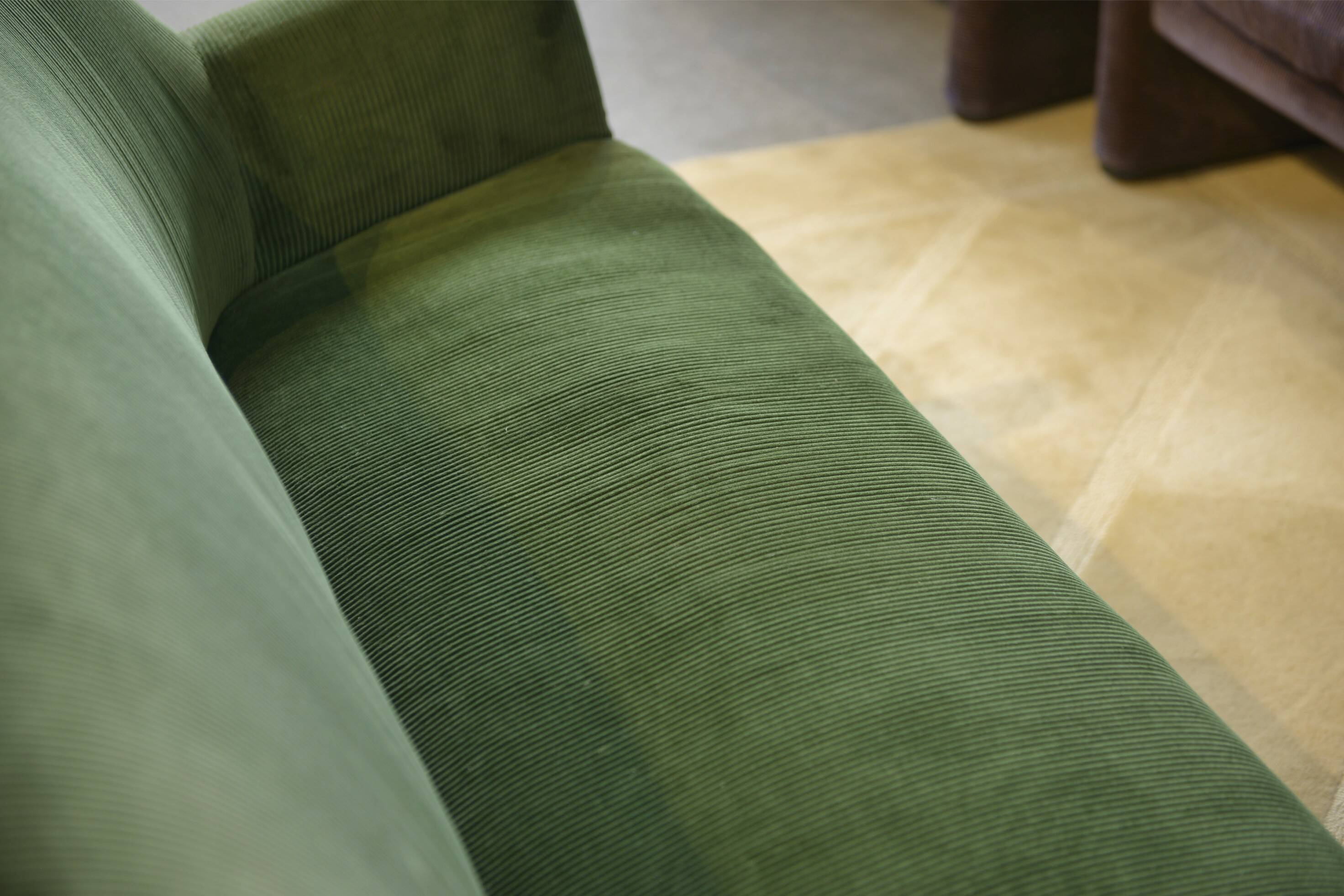 Green velvet canapé 1960s