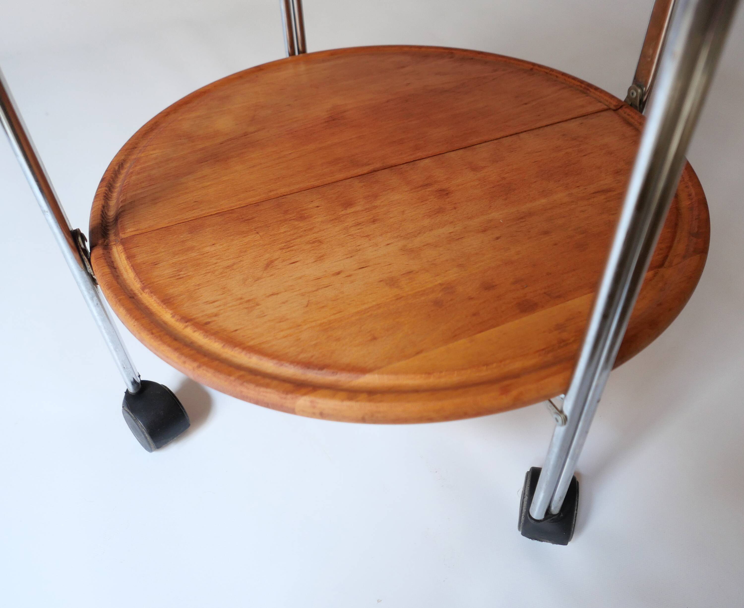 Foldable wooden rolling dessert trolley