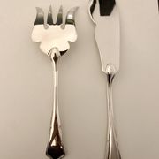 Ensemble de deux couverts de service à poisson Ercuis
