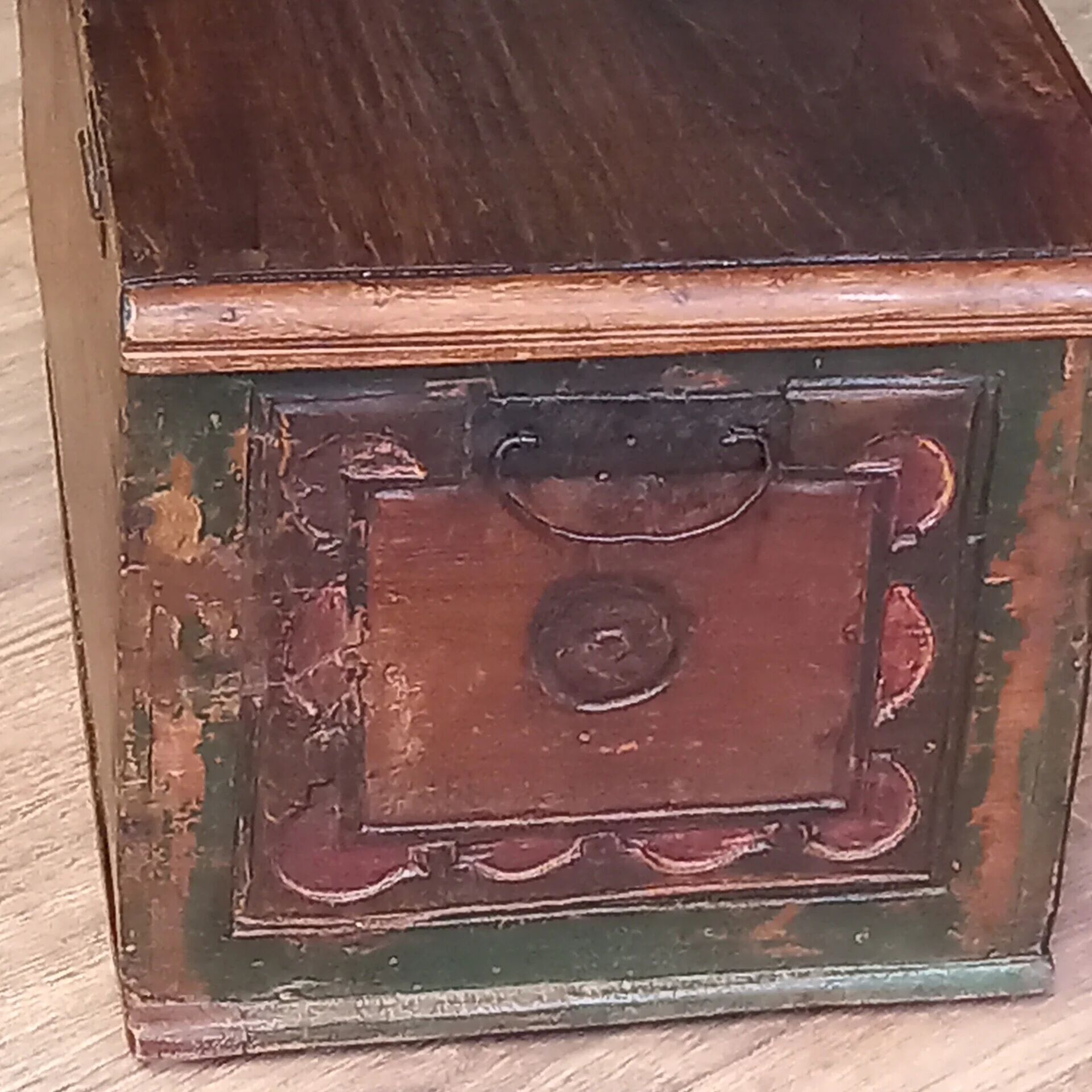 Oak bridal chest - chest
