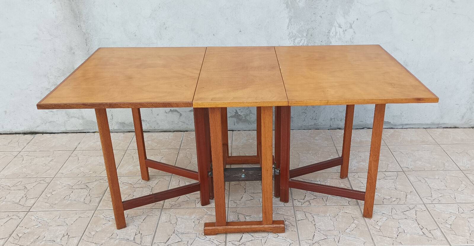 Folding table in beech from 1950