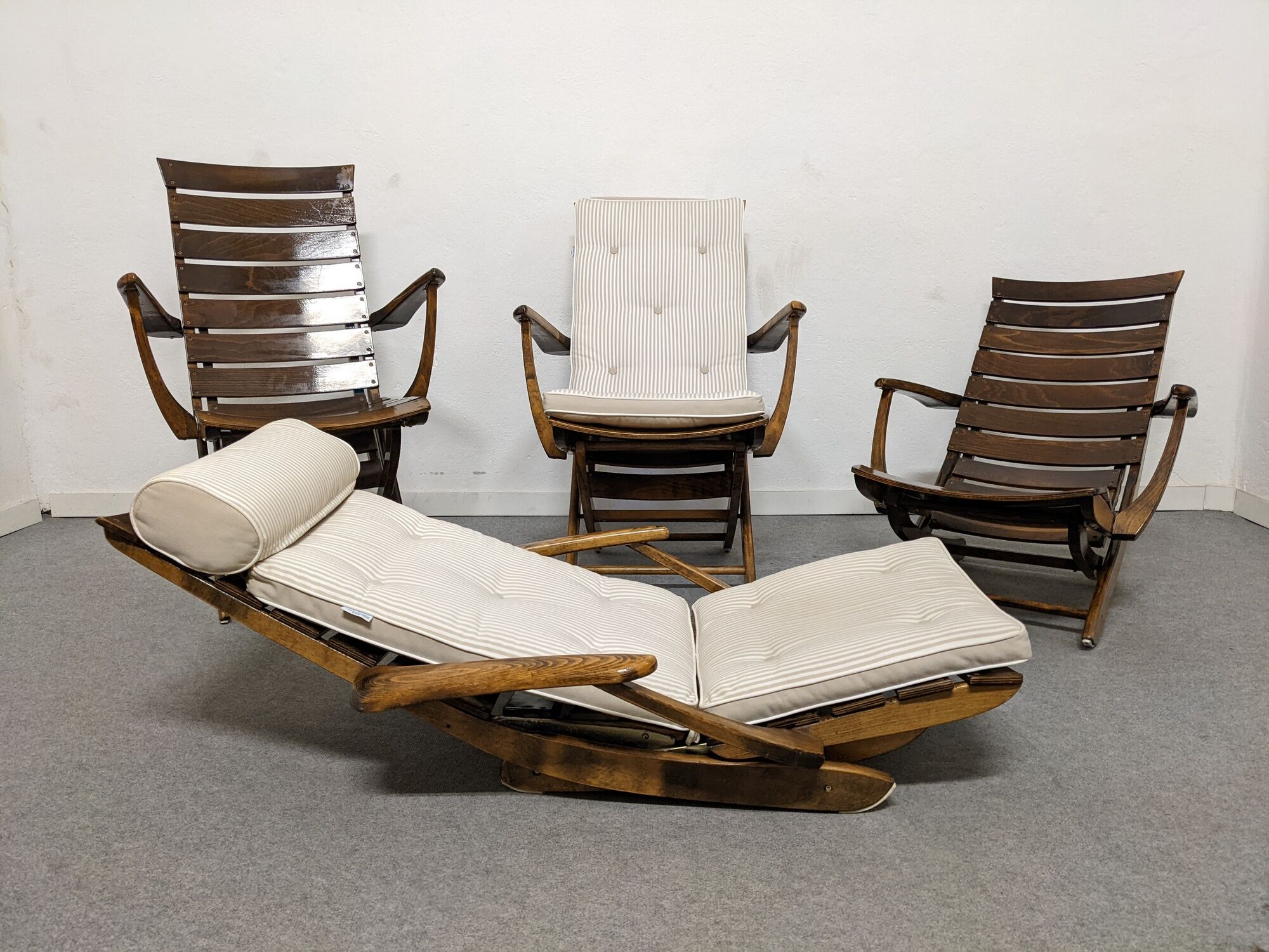 Series of 4 relax armchairs from the 60s/70s by Triconfort