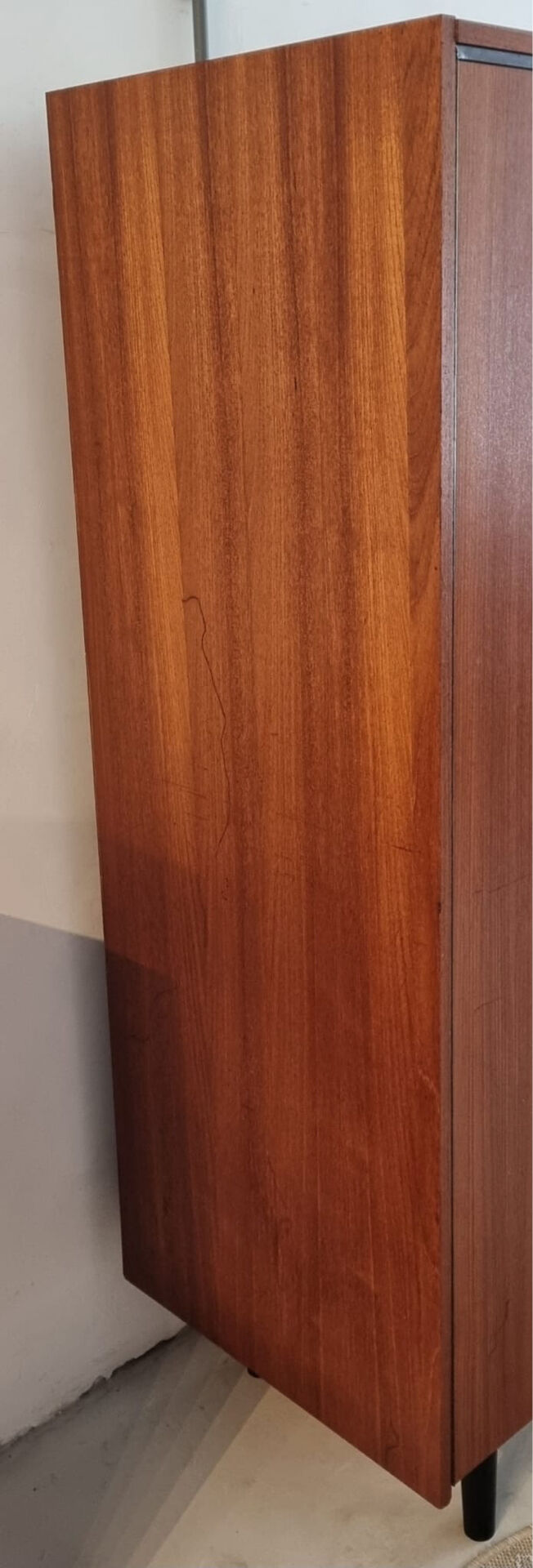 Armoire du milieu du siècle
