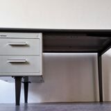 Industrial 7900 series 'Economy' desk by André Cordemeyer for Gispen, 1960's