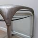 Table d'appoint du milieu du siècle par Lorenzo Burchiellaro en aluminium avec des étagères en verre.